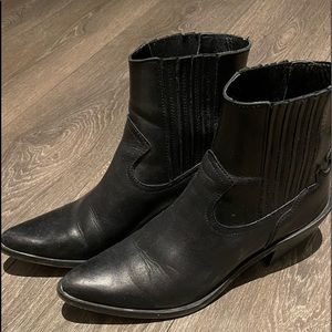 Urban Outfitters Western Style Black Ankle Booties